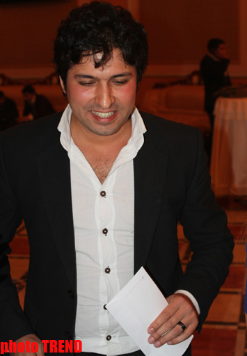 Emil Bədəlov ilin toyunu çaldırdı (FOTO)